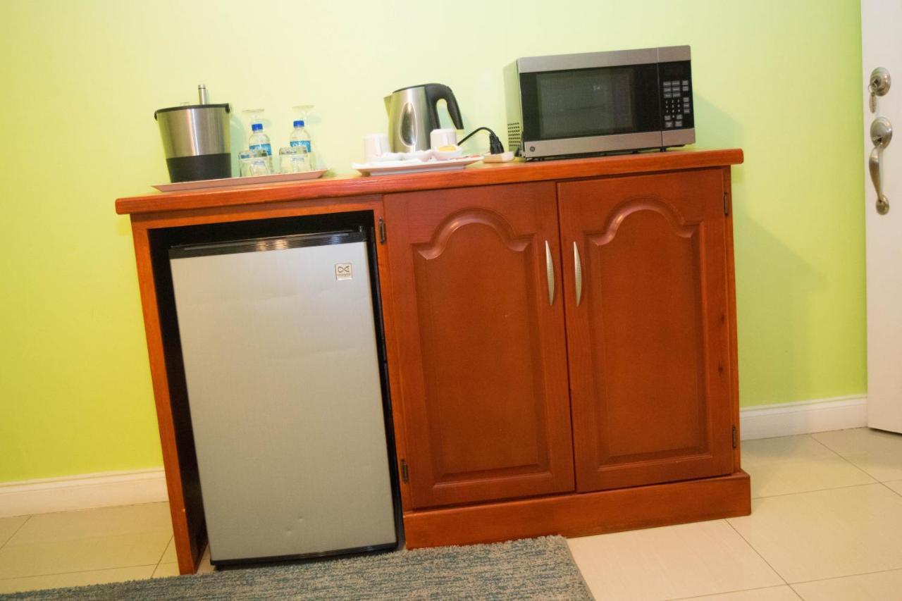 Beverly'S Oasis Suites Scarborough Kültér fotó