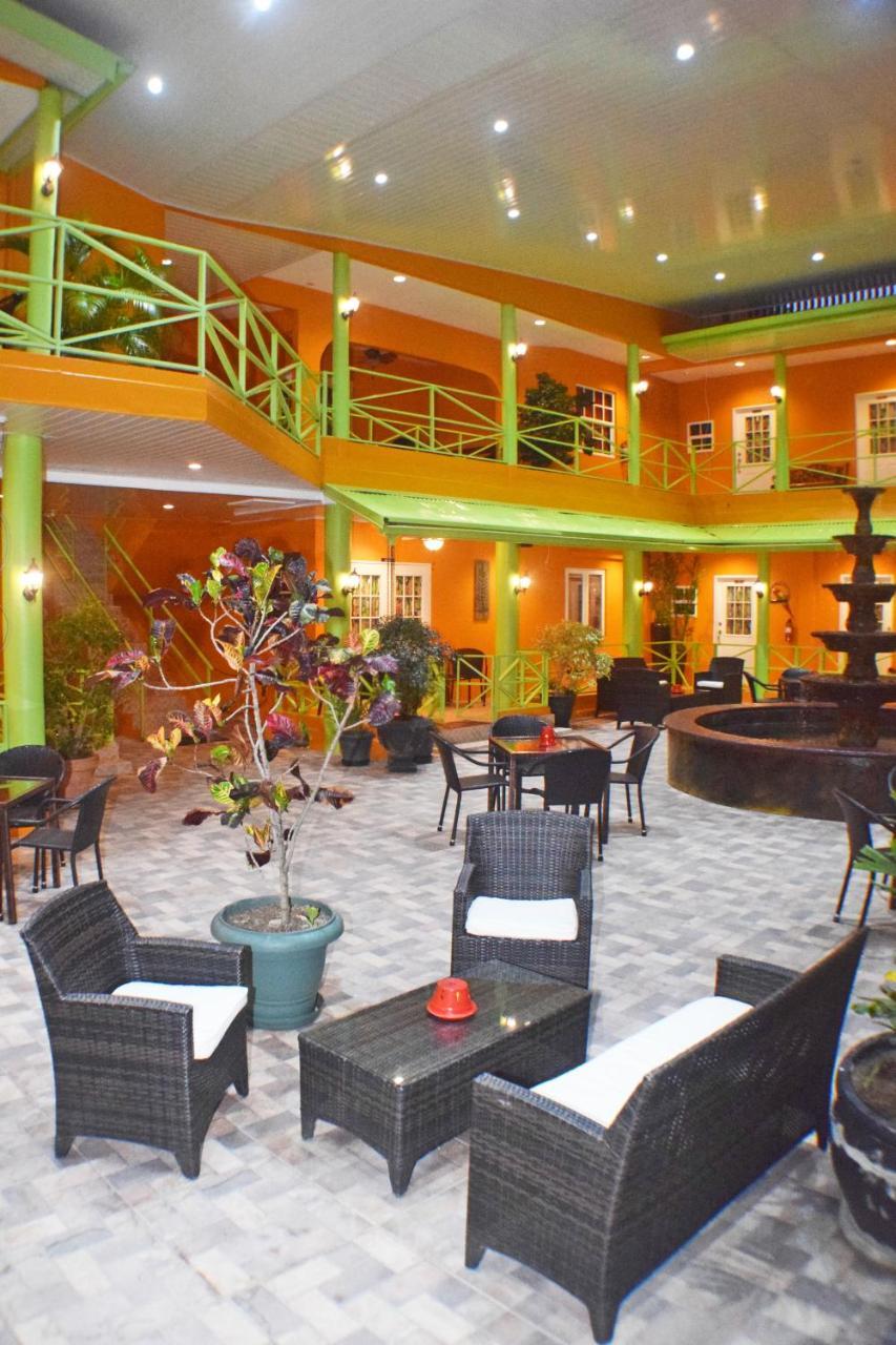 Beverly'S Oasis Suites Scarborough Kültér fotó