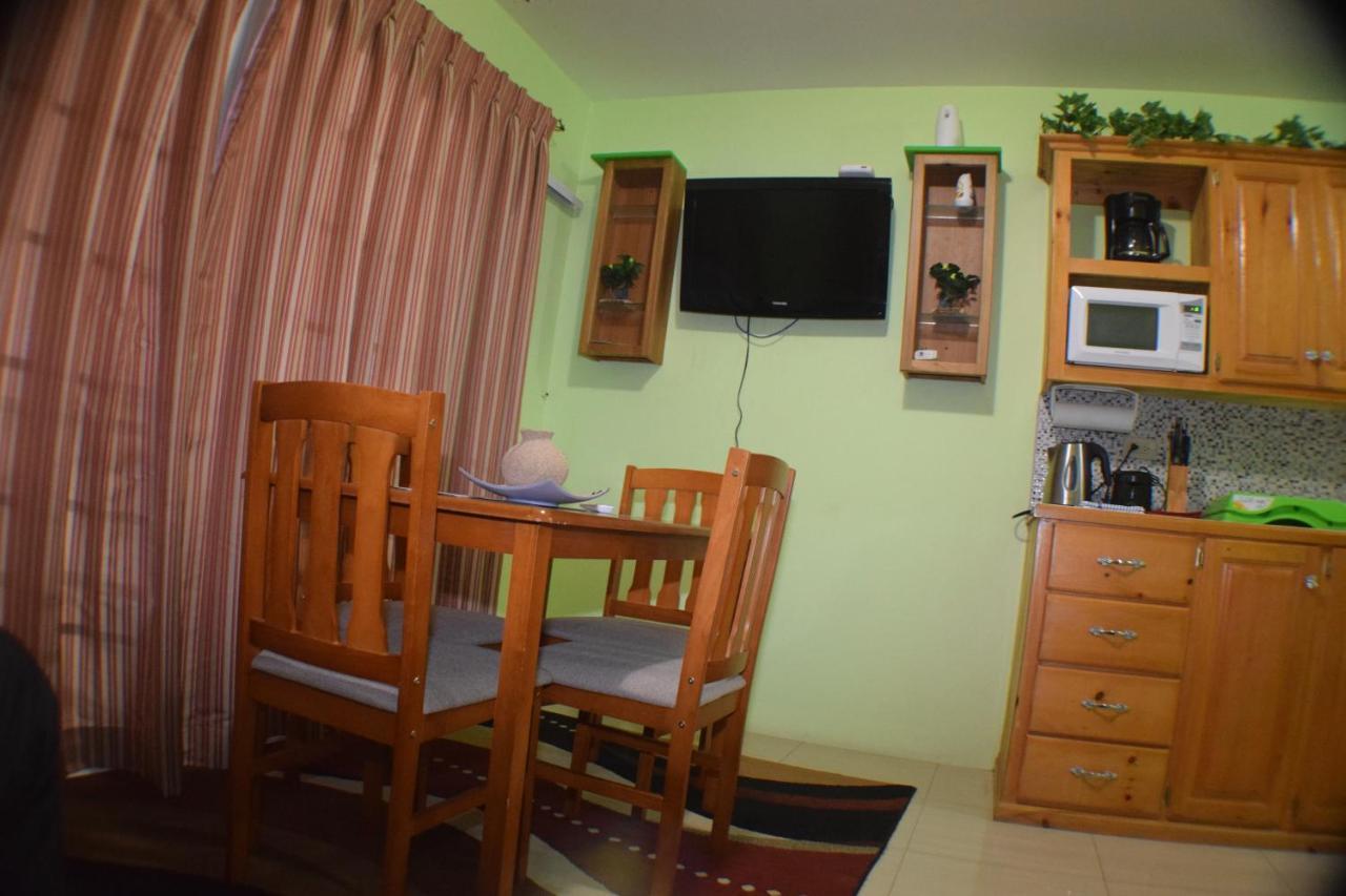 Beverly'S Oasis Suites Scarborough Kültér fotó
